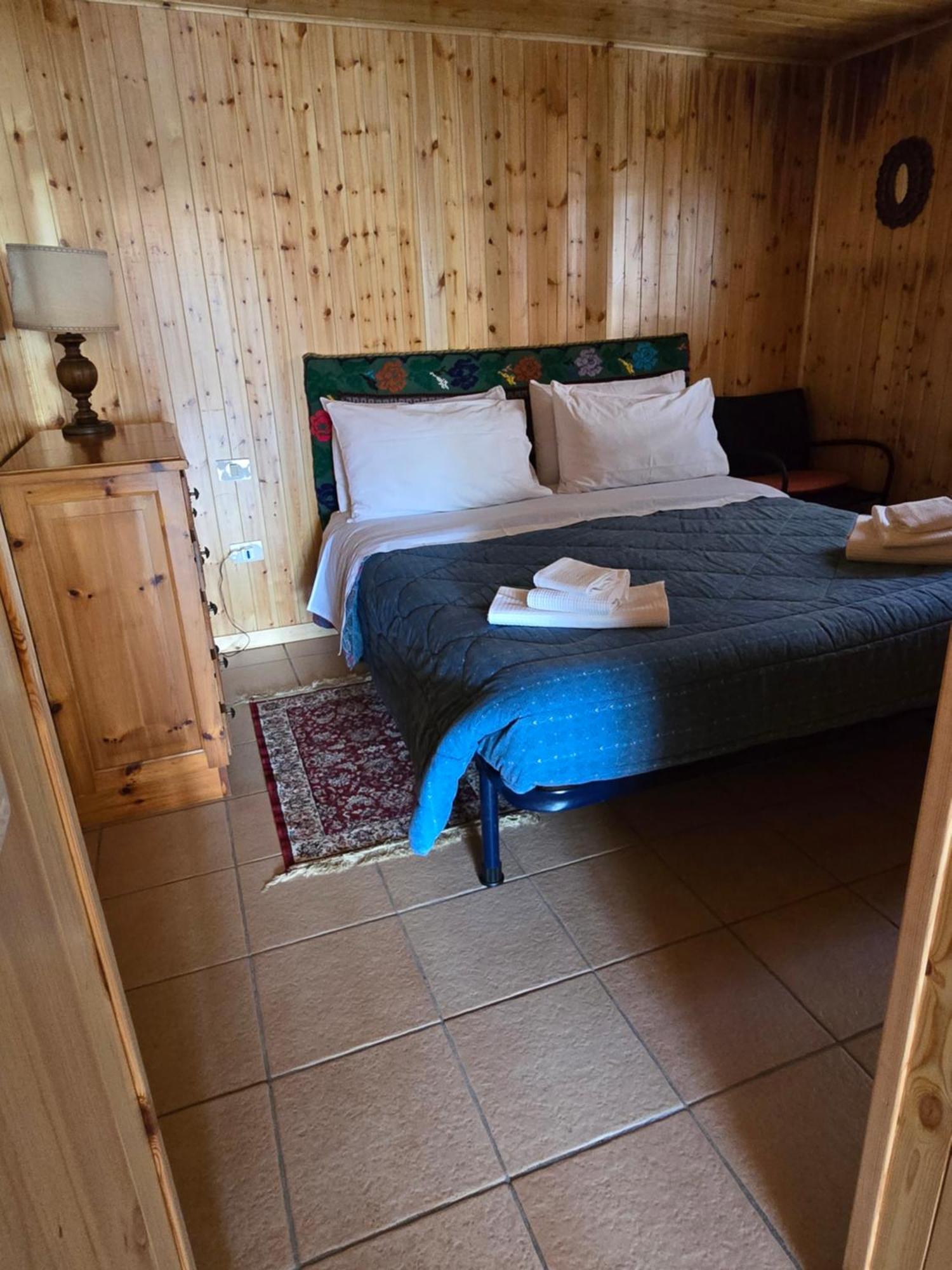 Chalet Natura La Taverna Dei 3 Porcellini Cavaliere  Kültér fotó